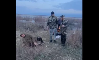 Алматы облысында қорықшы ер адамға оқ атты (ВИДЕО)