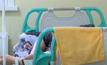 На антисанитарию жалуются пациенты модульной больницы в Атырау