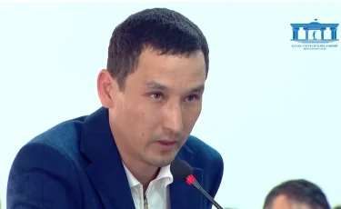 «Ауруханаға жетпей жан тапсырды»: Шерзаттың әкесі баланың қалай қайтыс болғанын айтты