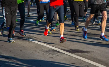 Два бегуна скончались на марафоне в Алматы (ВИДЕО)