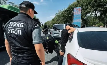 1,2 миллион теңге талап еткен: Шымкентте мұғалімді бопсалады деген күдікпен блогер ұсталды