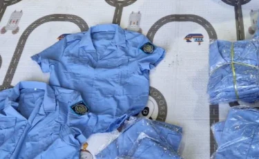 На границе с Китаем задержали почти 2 тонны формы казахстанской полиции