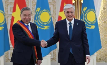 Тоқаев То Ламды І дәрежелі «Достық» орденімен марапаттады