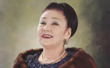 Бибігүл Төлегенова ер азаматтарды Отан қорғаушылар күнімен құттықтады