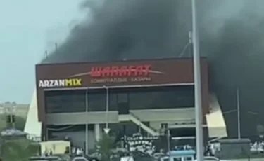 Астанада сауда үйі өртенді