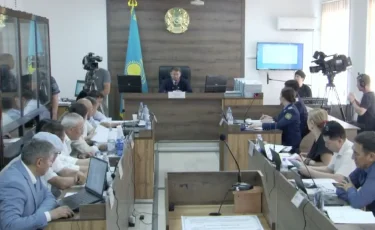 «Төбелесуге мәжбүр болдым»: Шерзат өліміне қатысты тағы бір айыпталушы жауап беріп жатыр