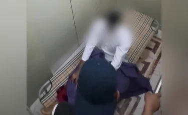 «Өлікпен» ойнаған блогерлер қамауға алынды