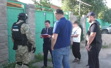 Оккультизммен айналысқан: Алматыда діни экстремистік әдебиеттерді таратқан шетелдік ұсталды