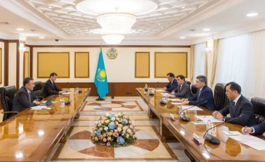 Түркі әлемі: Бектенов пен Өмірәлиев нені талқылады?