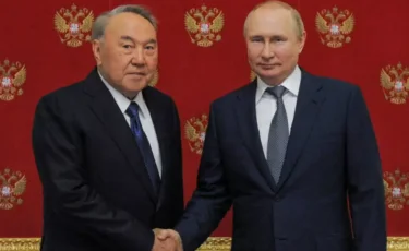 Назарбаевтың Путинмен не үшін кездескені белгілі болды