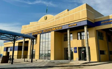 Граница Казахстана и Узбекистана не справляется с потоком автомобилей