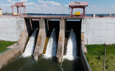 В Астане впервые за 55 лет начали чистить водохранилище