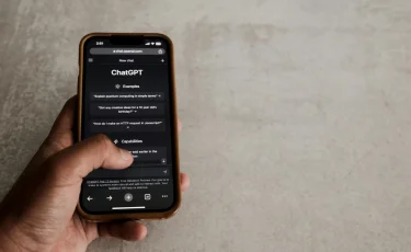 Сервис ChatGPT дал глобальный сбой