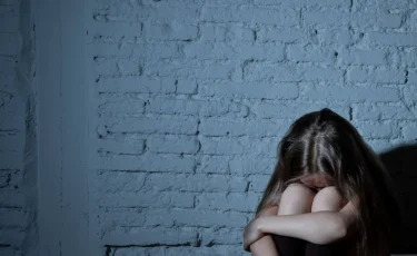 В Усть-Каменогорске подростки избили 12-летнюю девочку