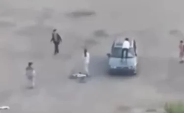 «Это звери»: подростки повредили несколько автомобилей в Астане