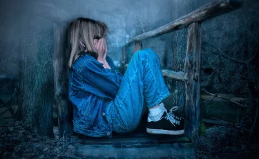 В Рудном отчим два года насиловал падчерицу