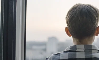 Десятки сирот лишились жилья из-за бездействия чиновников