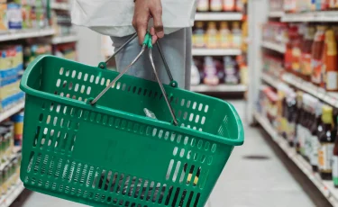 Продукты и услуги с рекордной скоростью дорожают в регионах Казахстана