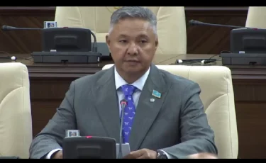 Азат Перушаев: «Самұрық-Қазына» мемлекеттен 1,25 трлн теңге табысын жасырды