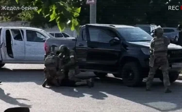 Силовики вышли на рэкетиров: громкое задержание в Уральске