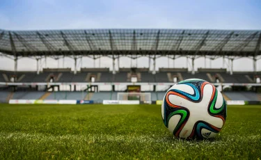 Музыка или футбол? Дженнифер Лопес вытесняет ФК «Астана» с домашнего поля