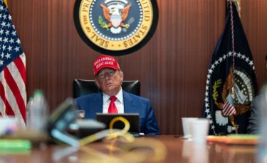 «12 күнге созылған соғыс»: Трамп Израиль мен Иран келісімге келгенін мәлімдеді