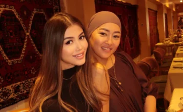 "Анама ренжідім": Наркенже Серікбаеваның қызы жазба жариялады