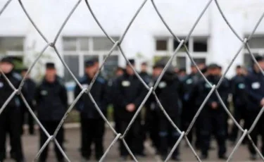 Рақымшылық: Сотталғандардың алғашқы легі түрмеден шықты