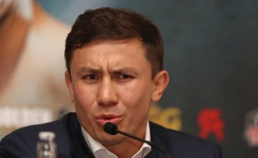 Головкин IBA логотипі бар қолғапқа қолтаңба қоюдан бас тартты (ВИДЕО)