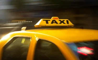Яндекс Такси поймали на ценовых манипуляциях
