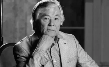 Президент жазушы Исраил Сапарбайдың отбасына көңіл айтты