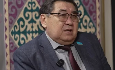 «Маған екі рет жылап келді»: Депутат Ермұрат Бапидың екі қызы да шетелдіктерге тұрмысқа шыққан