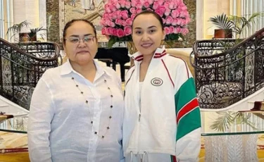 Перизат Қайраттың анасының телефонға жазған «армандар парағы» ел назарын аударды (ФОТО)