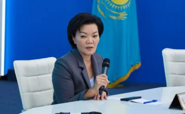 Еңбек министрінің отбасы қара жамылды