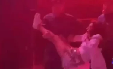 Джей Лоның концертінде тәртіп бұзды деген әйел полиция қызметкерінің жұбайы болып шықты