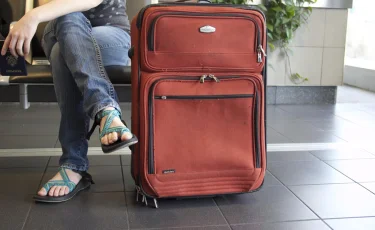 В Казахстан хлынули мигранты — выезд из страны стремительно сокращается