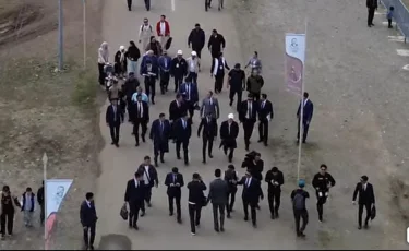 «Қоршауда қалған жоқ»: Әшімбаевтың баспасөз хатшысы Абай тойындағы жағдайға қатысты видео жариялады