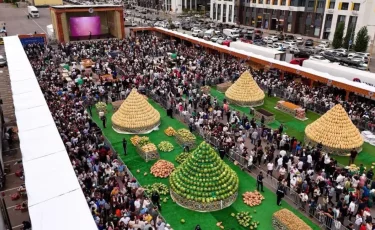 Тегін таратылмайды: Астанада Тәжікстанның өнімдері қойылған жәрмеңкеге қатысты әкімдік ескерту жасады