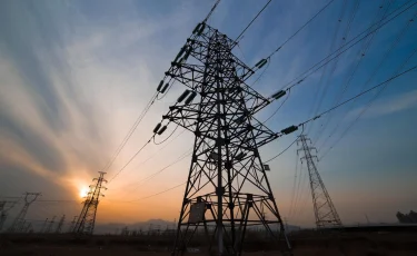 Электроэнергия снова подорожает? Эксперты и бизнес обсудили новые тарифы