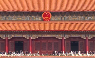 Тоқаев Бейжіңдегі әскери парадты тамашалады