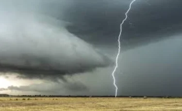 Гроза и град: синоптики рассказали, какой будет погода в Казахстане 10 сентября