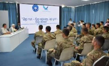 Түркістанда Ассамблеяның 30 жылдығы аясында сарбаздармен кездесу өтті