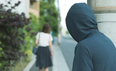 Енді ұнатып қалған адамына қайта-қайта қоңырау шалып, мазасын алғандар сотталады