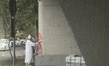 «Есі дұрыс па?»: Амантай қажы айыппұл арқалады