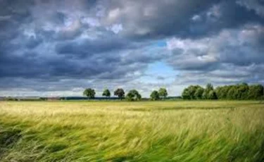 Штормовое предупреждение объявили на 19 сентября в Казахстане