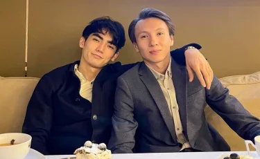 «Пайдакүнемдер»: Майғазиев пен Еспановтың ұлдары билеттерді үш есе қымбат сатып жатыр