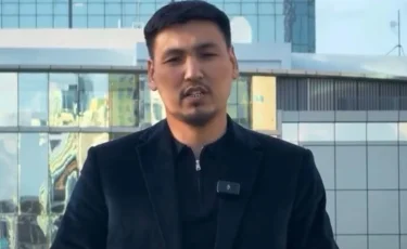 «Мені ешкім қолдауға келмегені жанымды ауыртады»: Ілияс Сариев сотта жауап берді