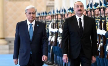 Тоқаев Ақордада Әзербайжан Президентін қарсы алды