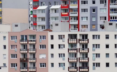 В Аксу чиновник «закупил» недостроенные квартиры для нуждающихся