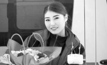 Астанада үстіне кондиционер құлаған фельдшер қайтыс болды